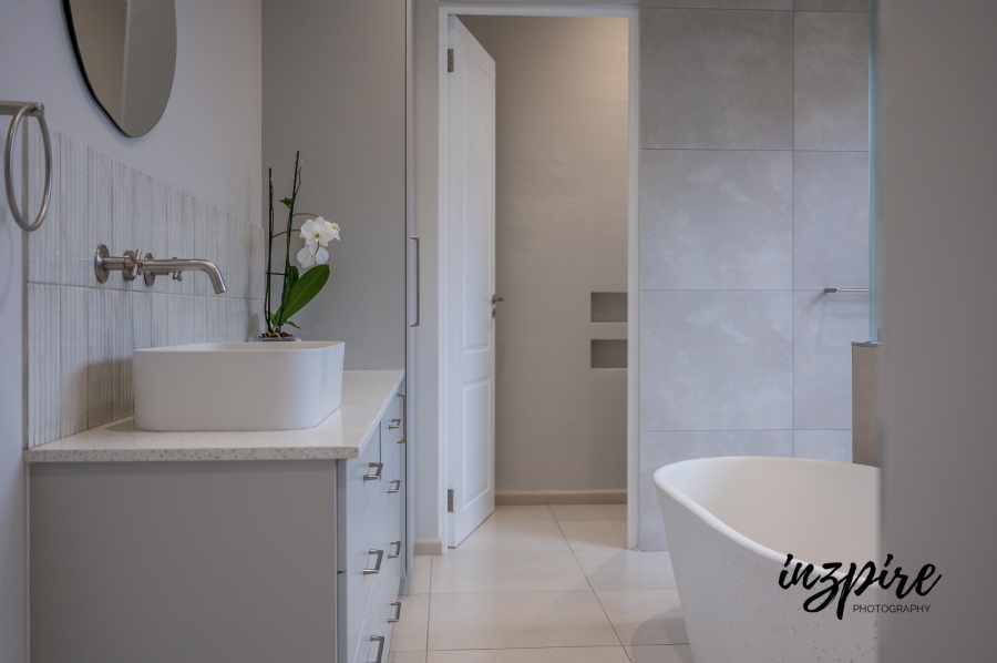 3 Bedroom Property for Sale in Village On Sea Western Cape